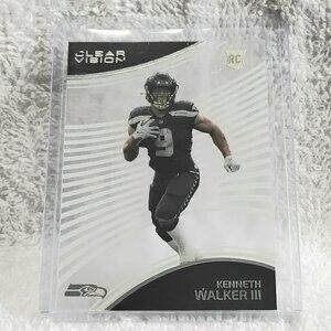 3/$25 Mint 2022 Panini Chronicles Kenneth Walker III Clear Cut NFL Card CVR-4!!